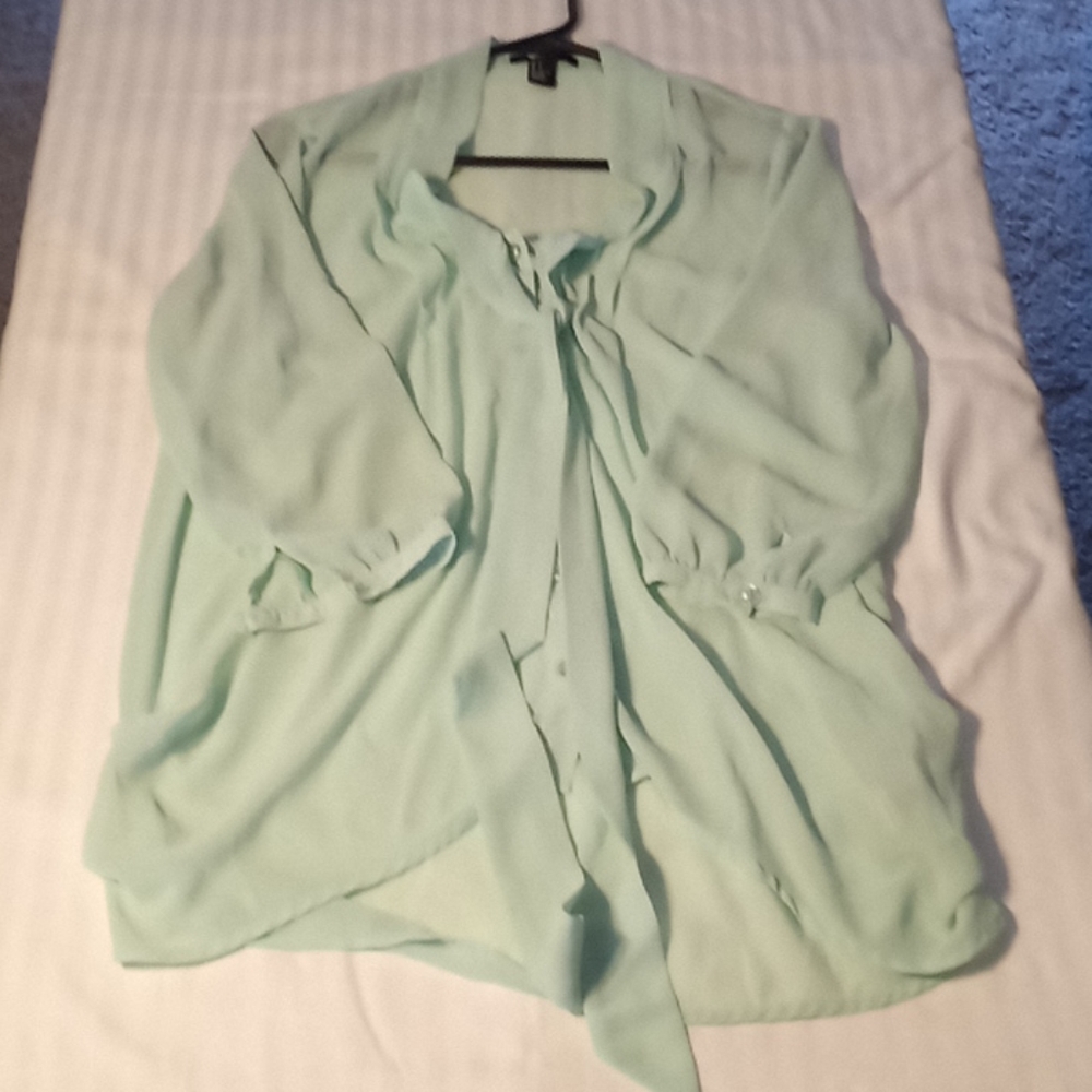 Three quarter sleeve blouse